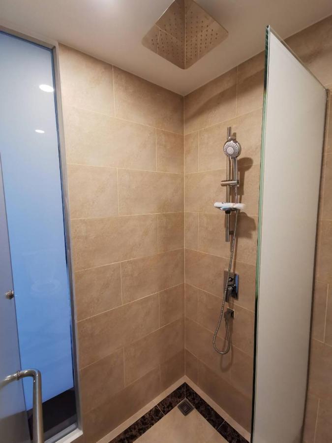 Espana Condo Resort Джомтьєн-Біч Екстер'єр фото